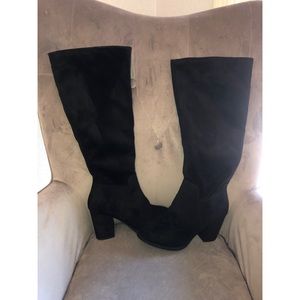 Cityclassified Shoes - Black suede boots Cityclassified Shoes - Black suede boots